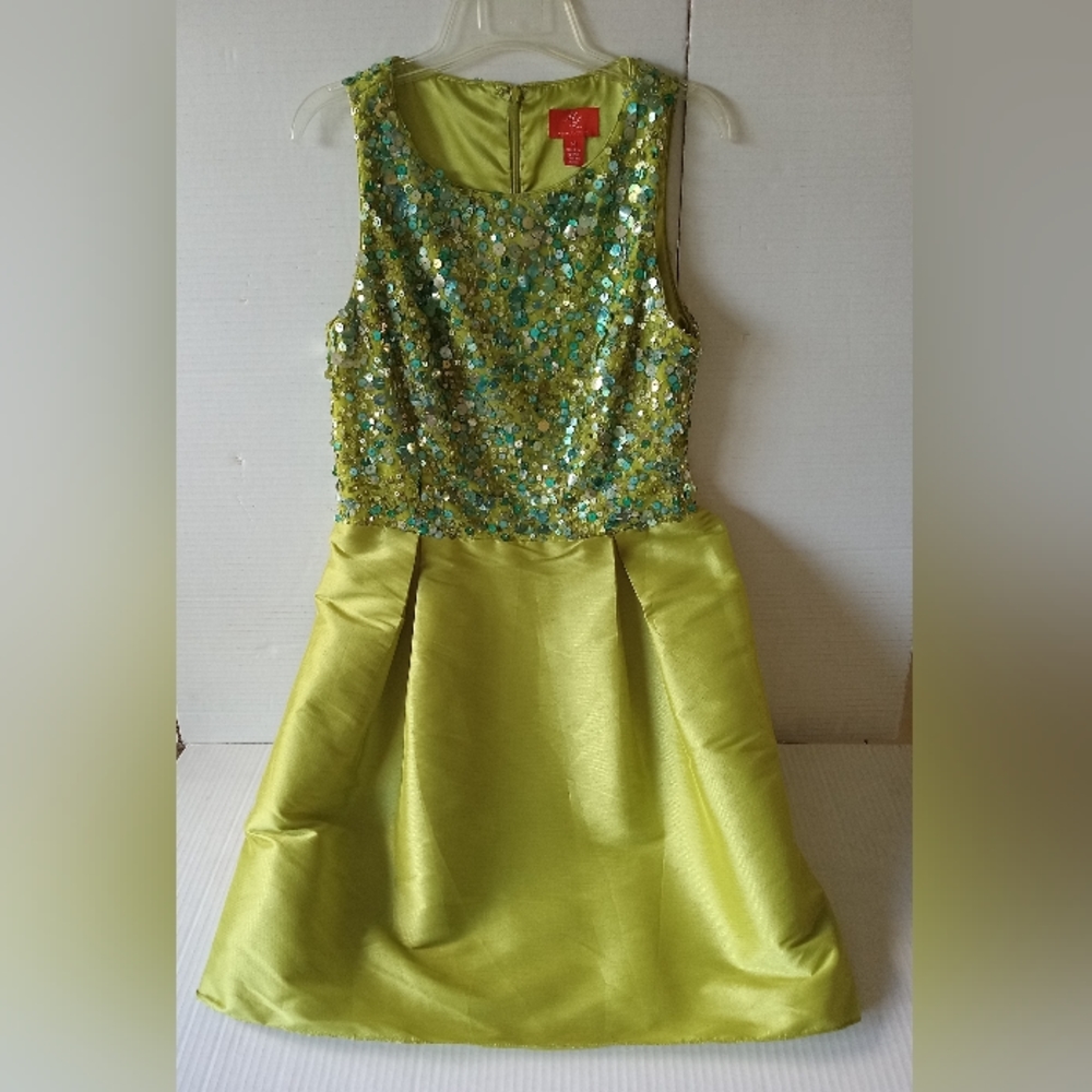 Monique Lhuillier designer cocktail dress Size 14 Green